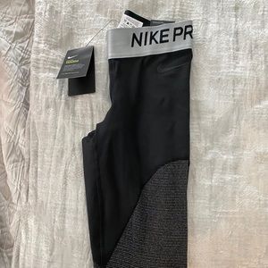 Nike Pro leggings